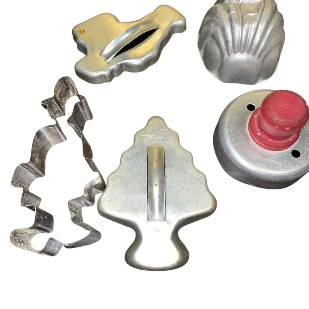 7 Vintage Cookie Cutters and Molds Christmas Tree‎ Santa Heart Aluminum